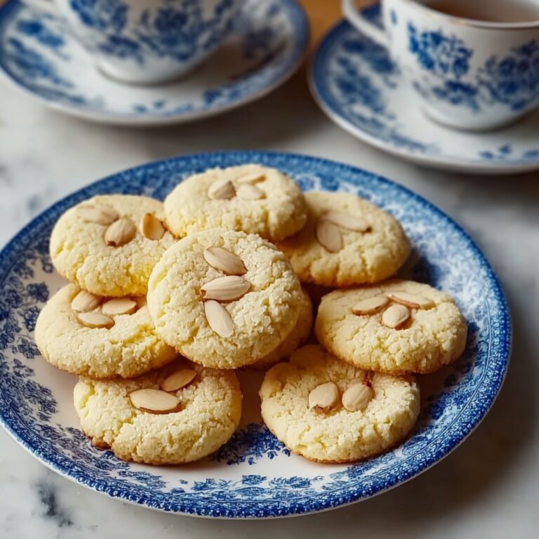 Delicious Serinakaker: Melt-in-Your-Mouth Norwegian Cookies Recipe